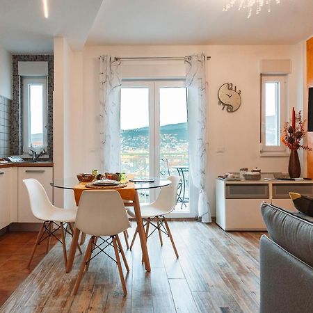 Апартаменти San Giusto Elegante Bilocale Con Balcone E Vista Трієст Екстер'єр фото