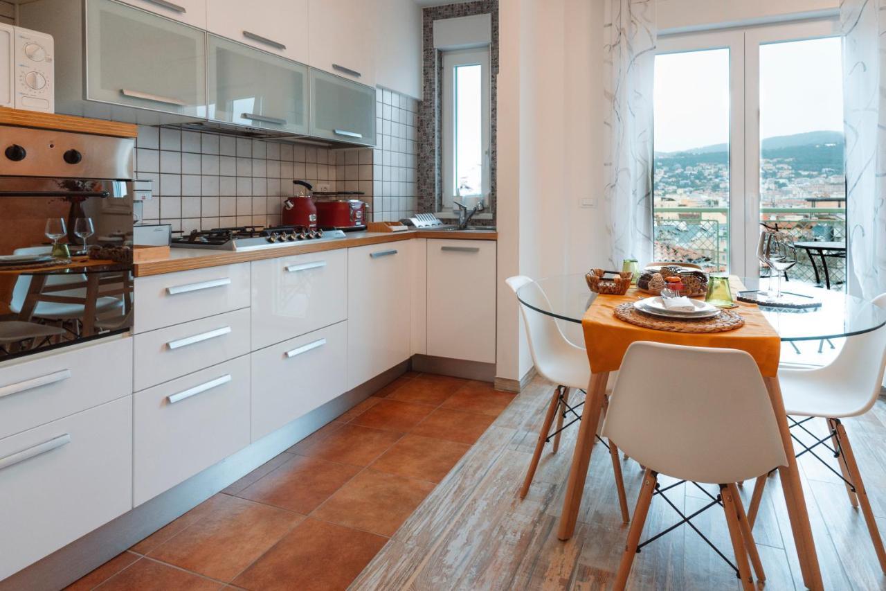Апартаменти San Giusto Elegante Bilocale Con Balcone E Vista Трієст Екстер'єр фото